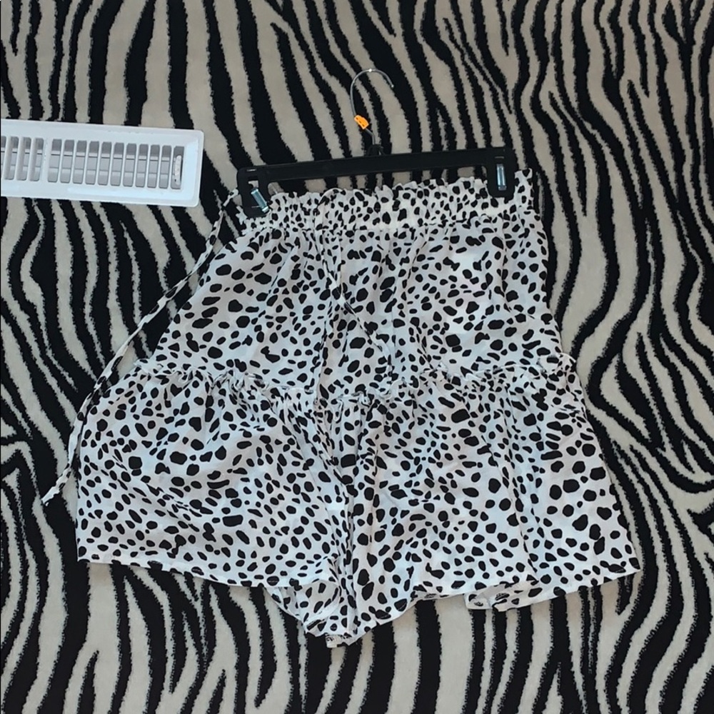 speckled skirt